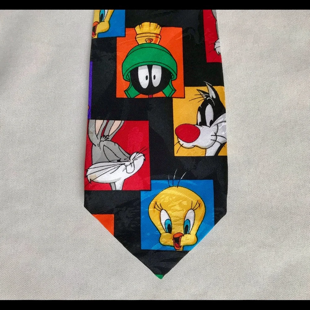 Looney Tunes Tie - Picture 2 of 5